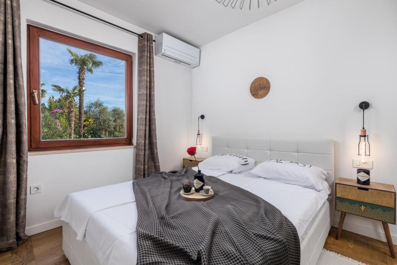 Apartment Mak Opatija Exterior photo